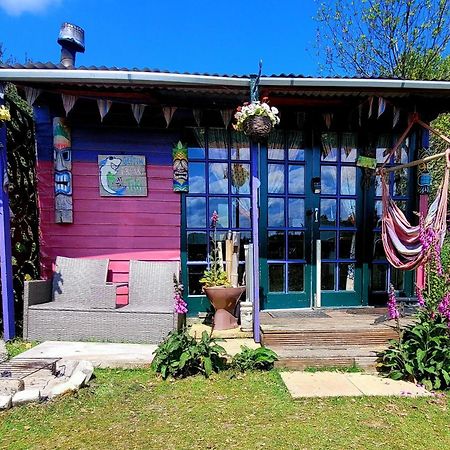 Hotel Treguth Glamping Unique Experience - Themed Huts à Saint Day Extérieur photo