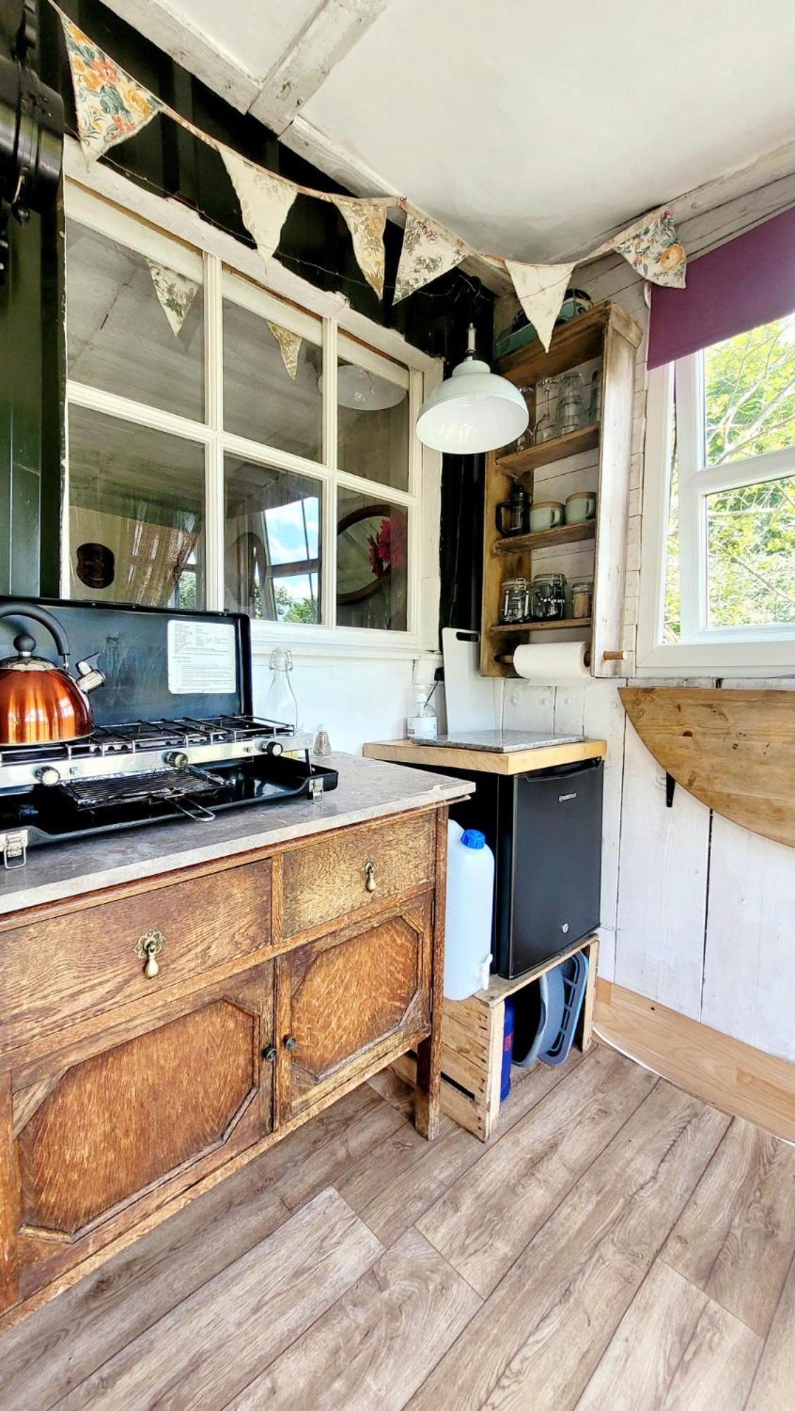 Hotel Treguth Glamping Unique Experience - Themed Huts à Saint Day Extérieur photo