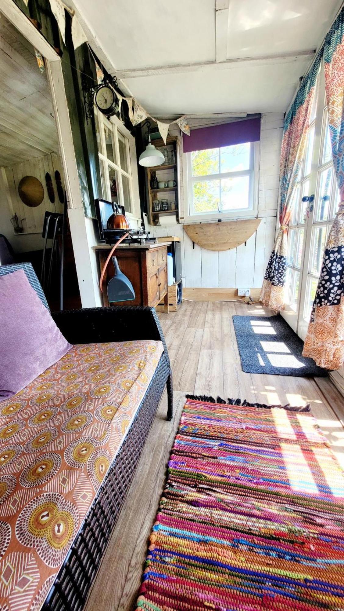 Hotel Treguth Glamping Unique Experience - Themed Huts à Saint Day Extérieur photo