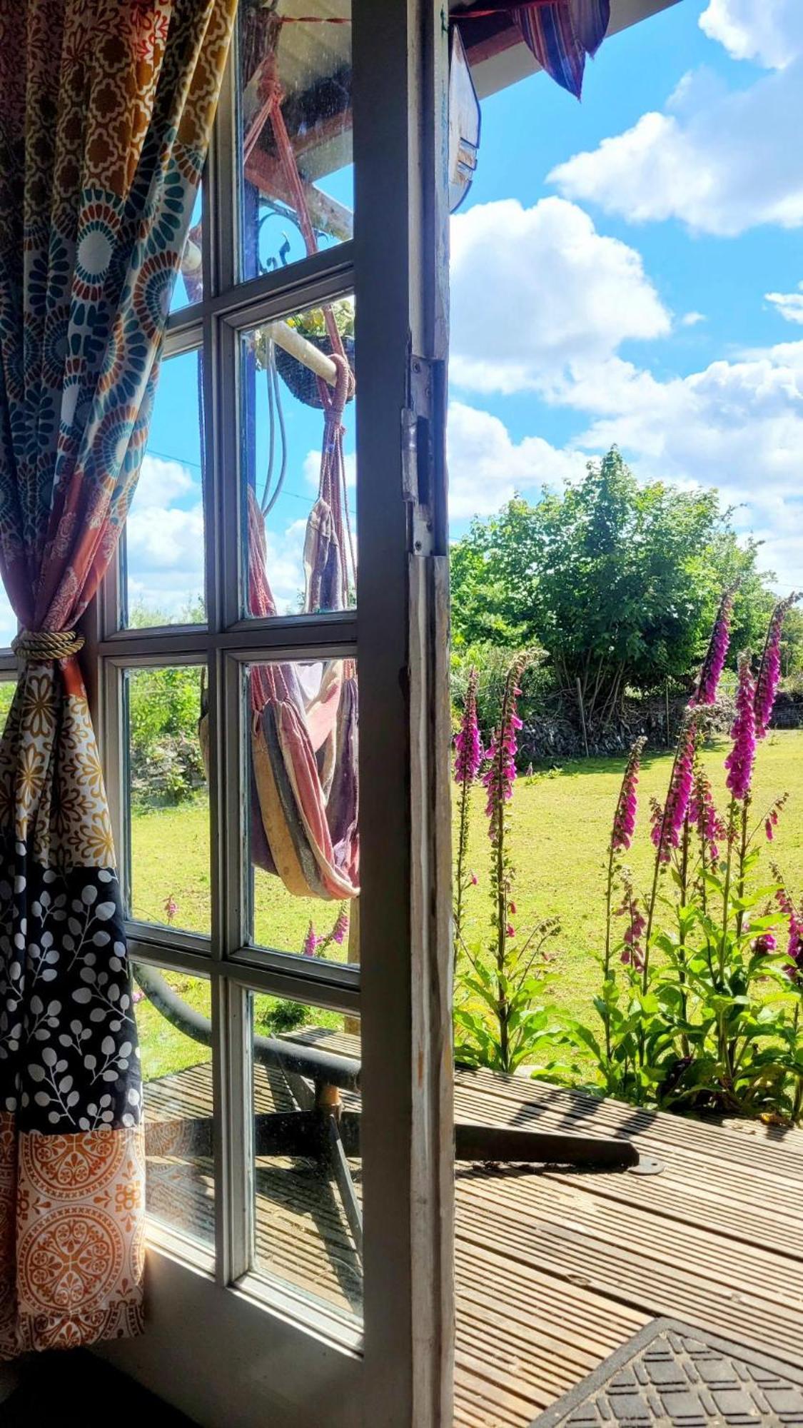 Hotel Treguth Glamping Unique Experience - Themed Huts à Saint Day Extérieur photo